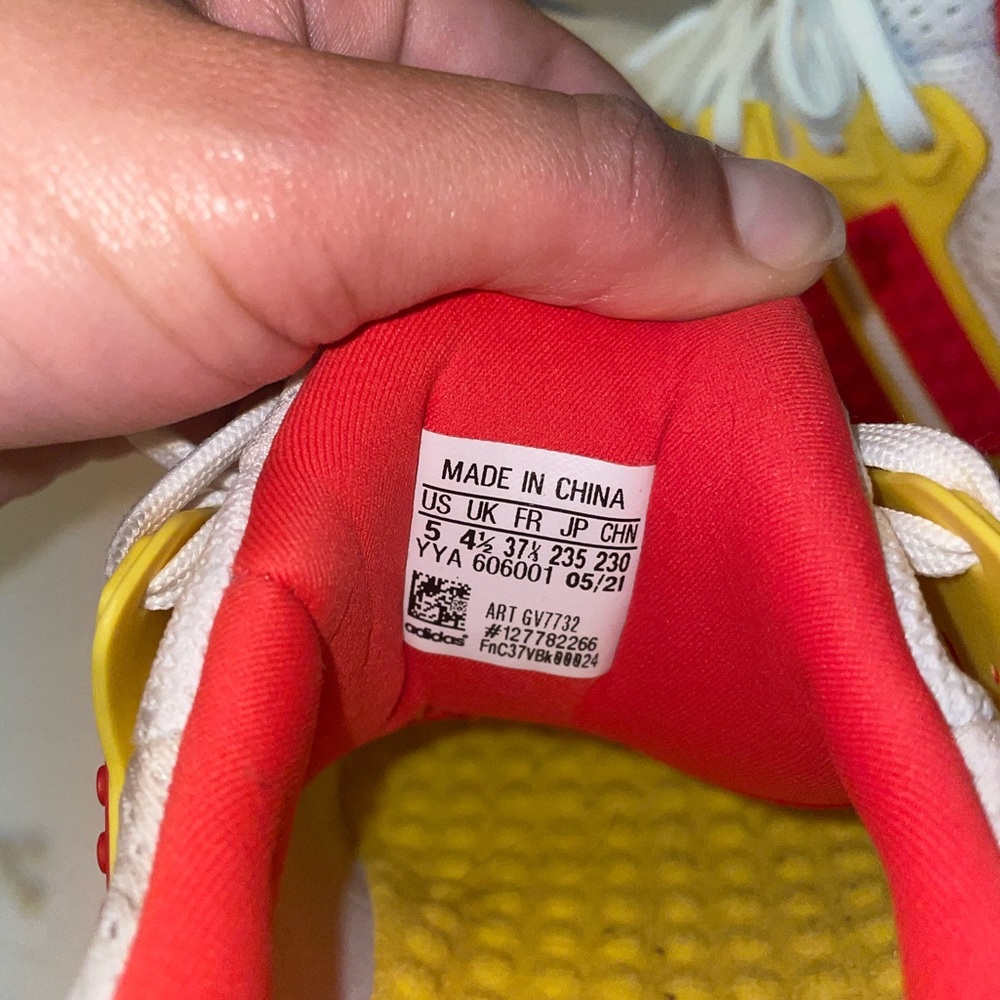 adidas Ultra Boost DNA x Lego MultiColor ❤️💛💚💙Woman’s 7 RARE Sneakers - Picture 7 of 12